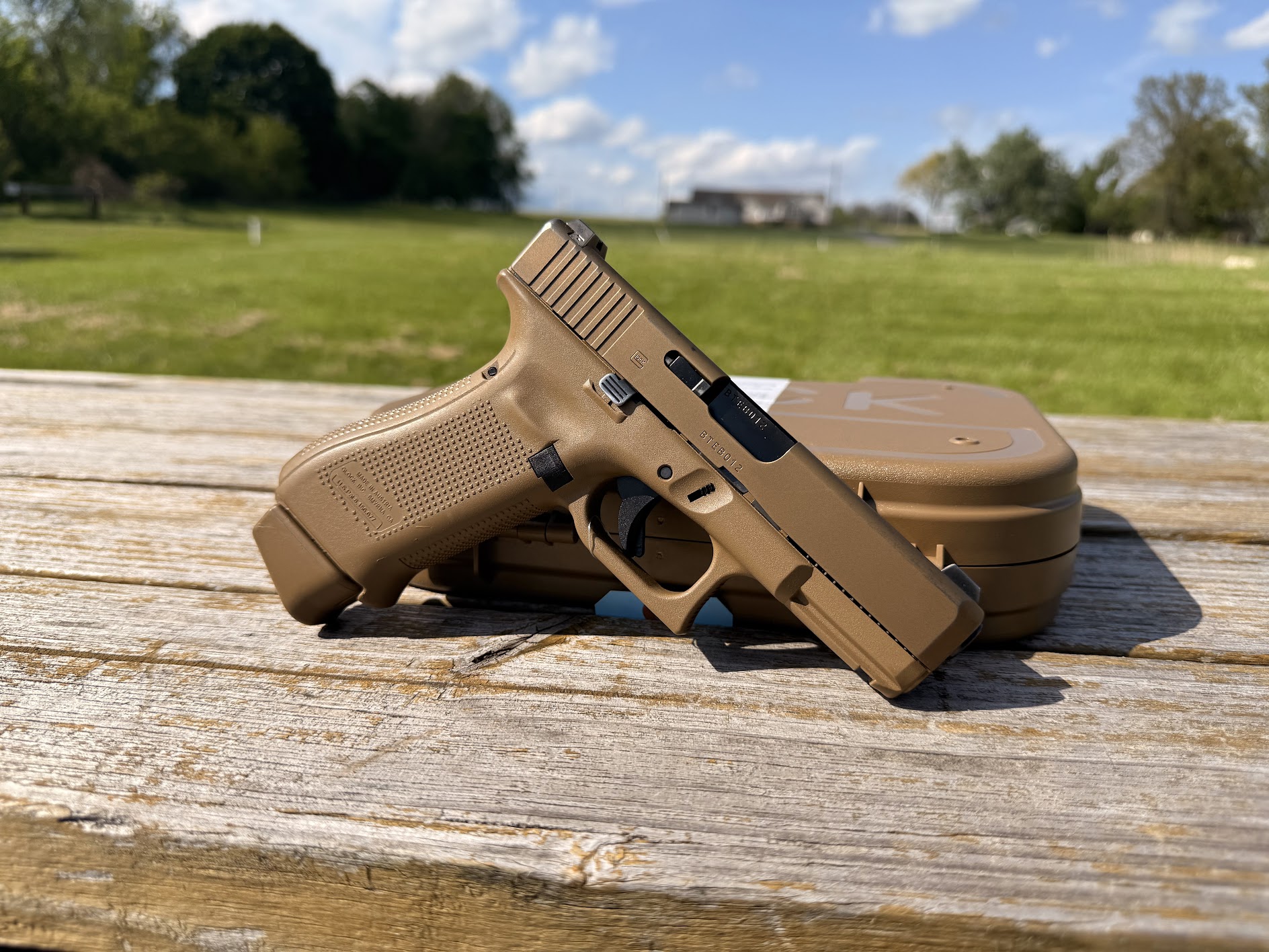 PRE-OWNED GLOCK 19X SEMI AUTO HANDGUN 9MM
